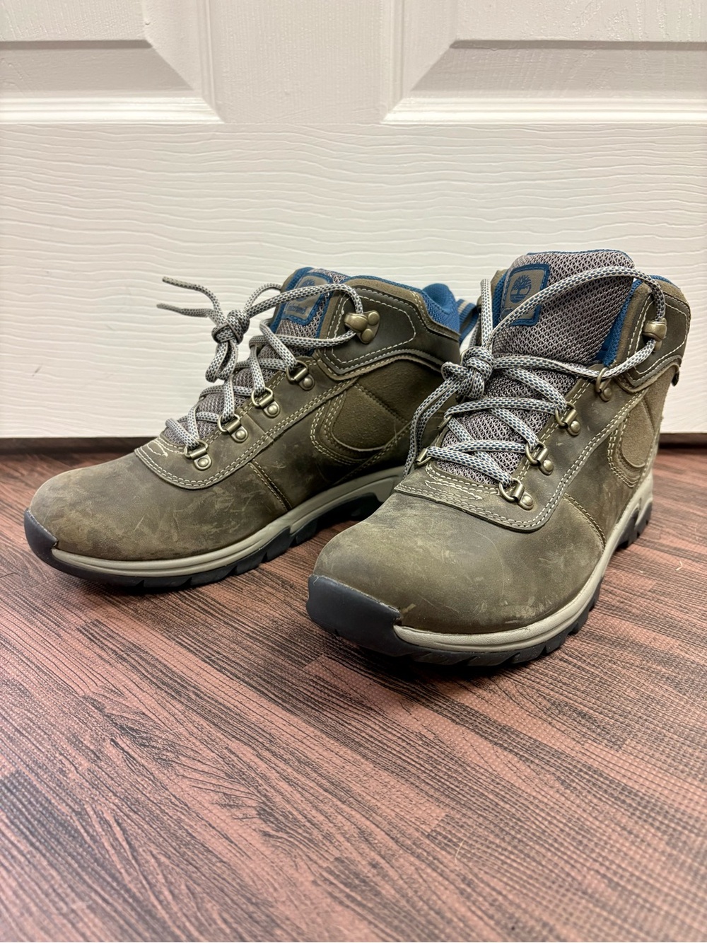 Timberland Woman’s Mt. Maddsen Anti-Fatigue Outdoor Hiking Boots Size 8.5